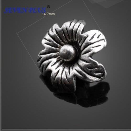 High Quality 20 Pieces/Lot 14.7mm Diy Jewelry Making Antique Silver plated Small Flowers Charms