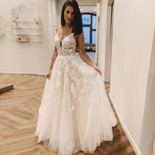 Spaghetti Strap Lace Wedding Dresses Sexy Deep V-Neck Appliques A Line Dress Backless Bridal Gowns Plus Size Vestidos De Novia