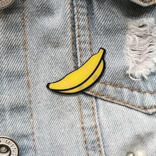 Vintage Womens Brooch Beautiful Acrylic Lapel Pins For Backpacks Cute Banana Badges Jeans Bag Accessories Jewelry Wholesale