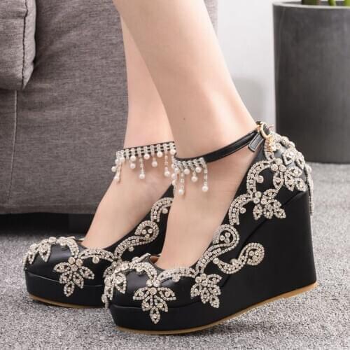 New Beaded tassel wristband slope heel shoes womens foreign trade large slope heel shoes waterproof platform shoes women