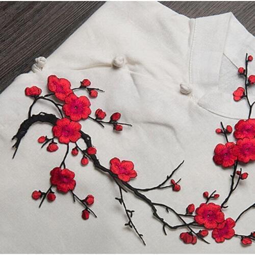 4 Colors Plum Blossom Flower Embroidery Patch Fabric Sticker Applique Clothing Iron On Sew On Patch Craft Sewing Repair