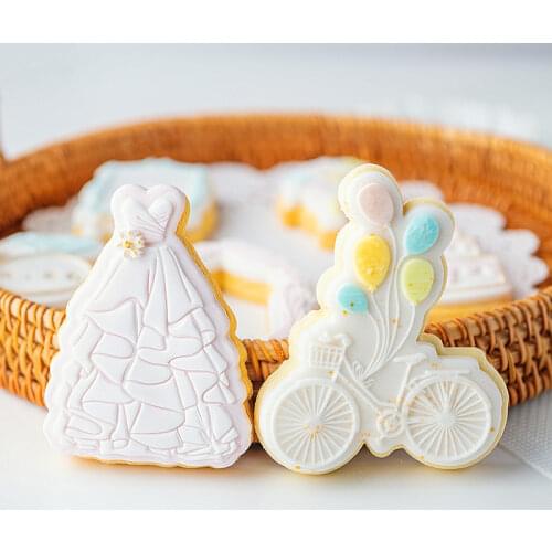 Cake Baking Tools Bride Groom Biscuit Cutting Mold Wedding Dress Fondant Mold Wedding Ring Dessert Mould Press Stamp