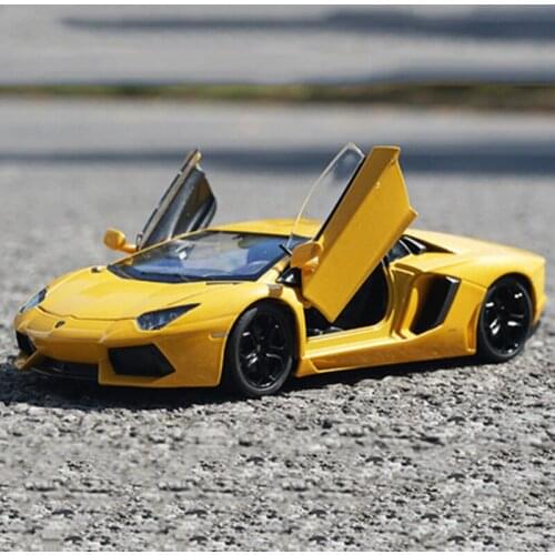 WELLY 1:24 Lamborghini Aventador LP700-4 Car Alloy Sports Car Model Diecast Tail Car Wheels Toys For Children