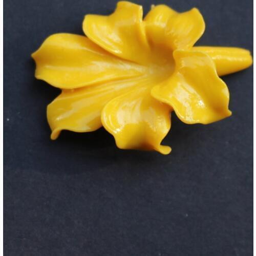 5Pieces 44mm*32mm*19mm Artificial coral beads Large Artificial coral Leaf beads Cabochon yellow color for Jewelry making