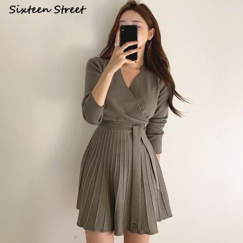 Dresses Women Autumn Chic V Neck Design Knitted High Waist Pleated Korean Clothing Women Sexy Dress Y2k Vintage Vestido De Mujer