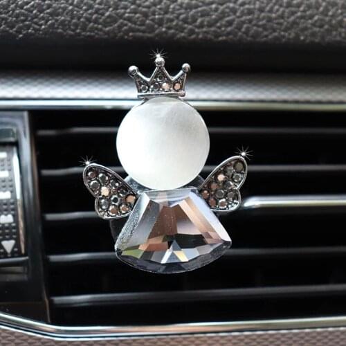 Creative Girls Car Interior Accessories Flying Angel Car Air Conditioner Outlet Perfume Air Freshener Car Interior Decorations