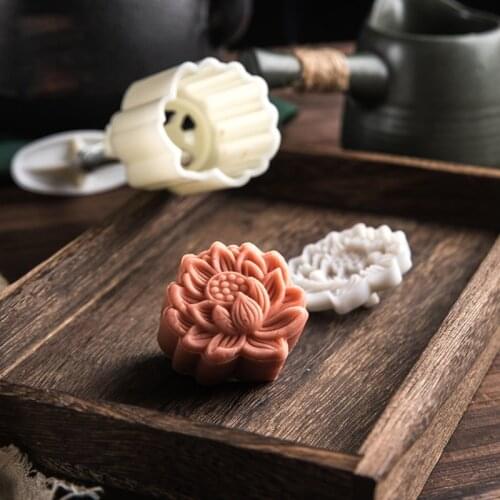 Mooncake Mold 125/150g Hand Press Cookie Stamps Cookie Cutters Pastry Tool Moon Cake Maker with 3D Lotus Patterns W3JE