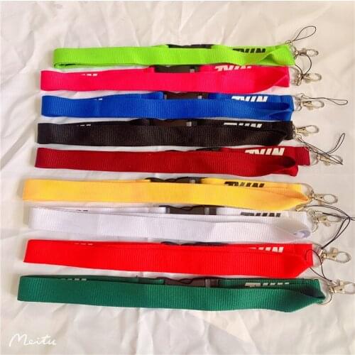 Wholesale all kinds of fashion brand mobile phone lanyards, keychain slings, certificate neckbands, camera lanyards, USB slings