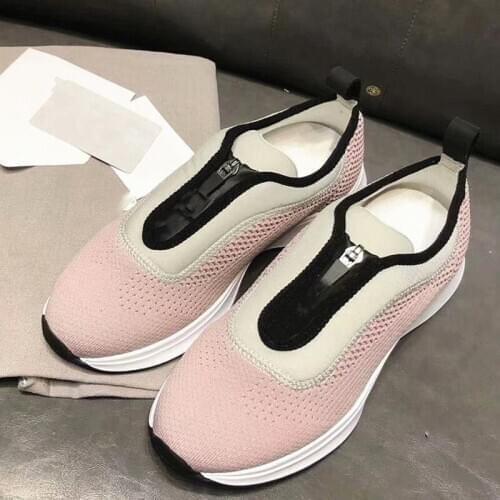 2020 New Sports Shoes Internal Increase Set Foot Comfortable Leisure Breathable Casual Shoes Mesh Design Couple Models All-match