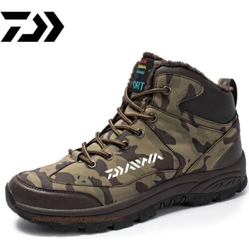 2021 New Daiwa Waterproof Men Winter Hikking Fur Snow Boots Plush Warm Camouflage Fishing Boot Sneakers Outdoor Sport Shoes