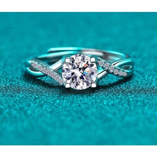 S925 Sterling Silver Ring Ladies 80 Points Moissan Diamond Ring Four Prong Wedding Ring Simulation Diamond Rings For Women