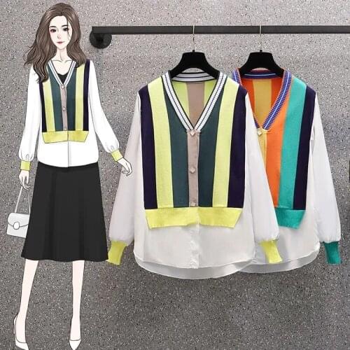 Fake two-piece knitted sweater womens plus size 2021 spring and autumn new fashion stitching lantern sleeve V-neck shirt top