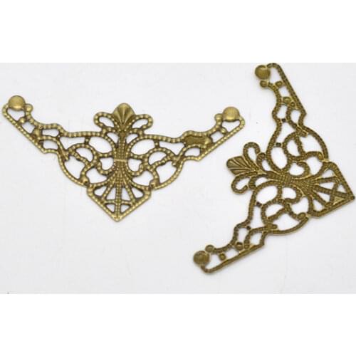 8Seasons Filigree Stamping Embellishments Findings Triangle Antique Bronze Flower Hollow Pattern Jewelry 48mm x 26mm, 50 PCs