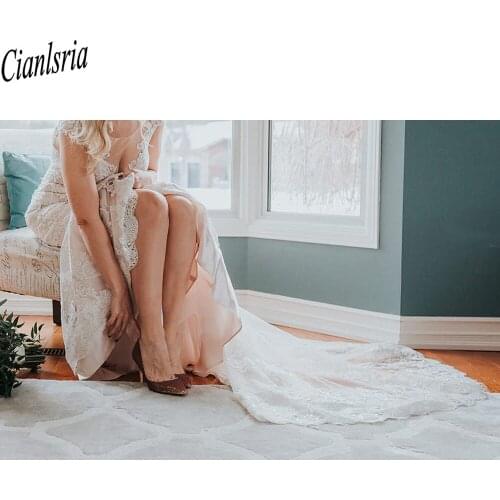 2021 Illusion O Neck Short Sleeves Mermaid Wedding Dresses Appliqued Crystal Lace Bridal Gowns