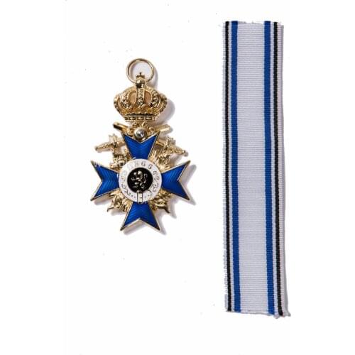 WWI GERMAN BAVARIAN MILITARY MERIT CROSS 1866 MERENTI SWORDS MEAL BADGE GOLDEN Military Store