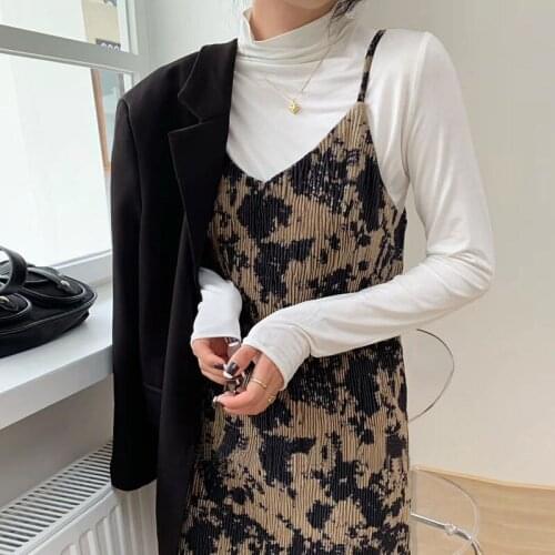 Hstar Tie Dye Gold Velvet Dress Women Autumn Winter Korean Style V-neck Mid Calf Spaghetti Strap Dresses Floral Printed