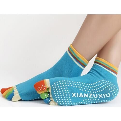 Hot Sale Women Non-slip Yoga Socks Toes Fitness Pilates Socks Gym Five Toe Sports Socks Cotton Colorful Elastic Winter