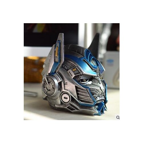 Wholesale factory Human Transformers Optimus Prime creative ashtray promotion gifts holiday resin crafts with cover