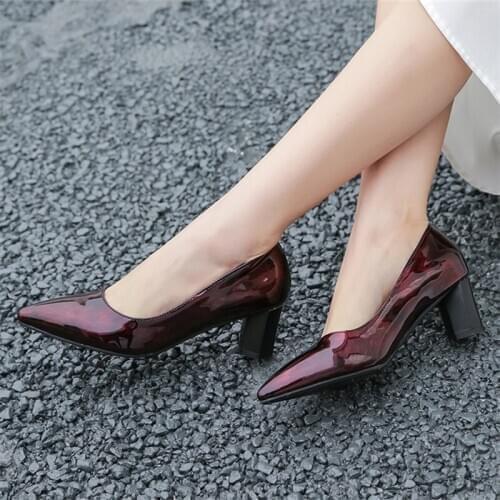 2020 Autumn Square Heels Pumps Dark Green Patent Leather Elegant Office Lady Pumps Sexy Pointed Toe Party Shoes Women
