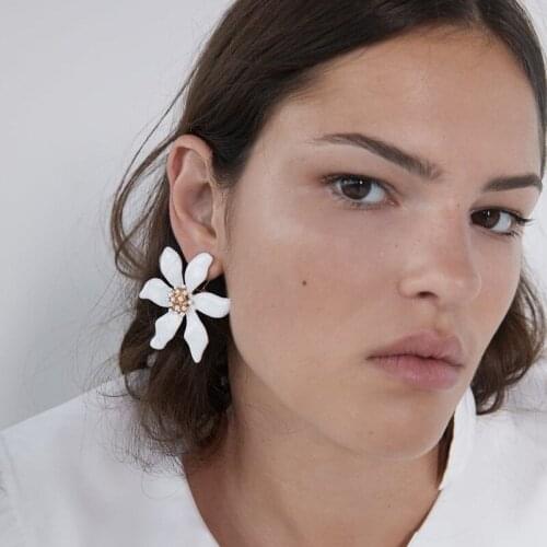 Asymmetrical Floral Leaf Dangle Earrings for Women White Alloy ZA Design 2020 Trendy Punk 2020 New Fashion Hook Earrings ET1265