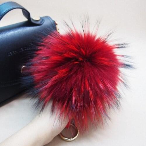 16cm Luxury Fluffy Real Raccoon Fur Ball PomPom Plush Size Genuine Fur Keychain Metal Ring Pendant Bag Charm TKK042-red