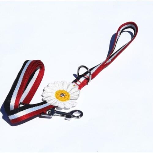 Flower Pet Harnesses Anti-strike Bulldog Dog Breast Neck Collar Leash Set Small Daisy Pet Harnesses Anti-strike Bulldog Dog