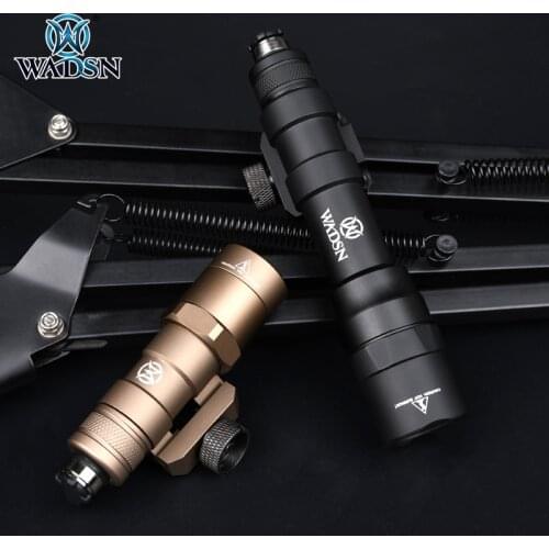 WADSN Airsoft Surefir M300A M600C Tactical Flashlight LED Press to Momentary on Rifle Hunting Weapon Scout Light For 20mm Rail