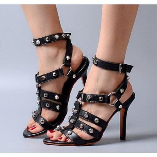 High Quality Summer New Fashion Woman Black Rivets Buckle High Heel Sandals Open Toe Cuts Out Thin Heels Party Sandals Shoes