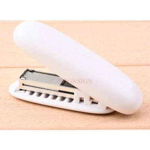 Stapler candy color mini portable foldable labor-saving binding machine office student supplies can be ordered 20 pages