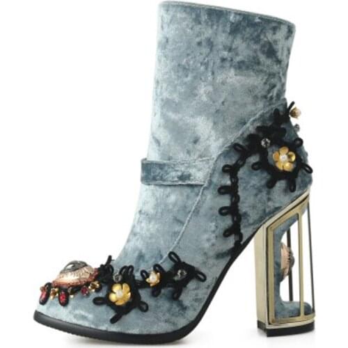 New Velvet Embroidery Womens Boots 2021 Autumn Winter Ethnic Style Hollow heel Beaded Gemstone Metal flower Zip Boots Big Size