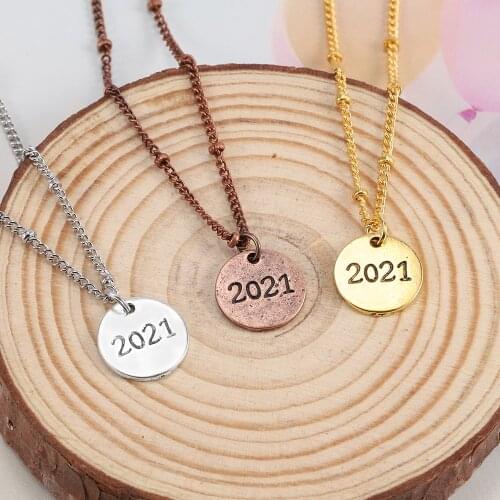 40pcs 2021 Year Number Letter Pendants Round Shape Charms Antique Gold Plated Pendants For DIY Tibetan Jewelry Making Findings