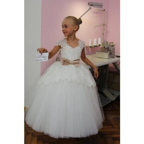 Cap Sleeve White Flower Girls Dresses Bridal Ball Gowns Girls Princess Ball Gowns Custom With Waist Bow