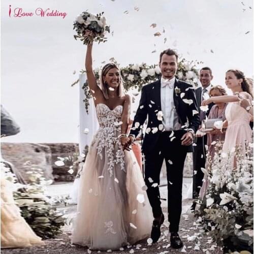 Beach Wedding Dresses Lace 3D Flowers Strapless Sweetheart Sexy Open Back Rustic Vintage Bridal Gowns vestido de novia 2021