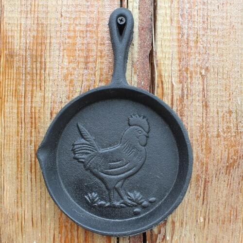 Vintage Industrial Heavy Accents Cast Iron Frying Pan with Rooster On Design Home Wall Decor Plaques
