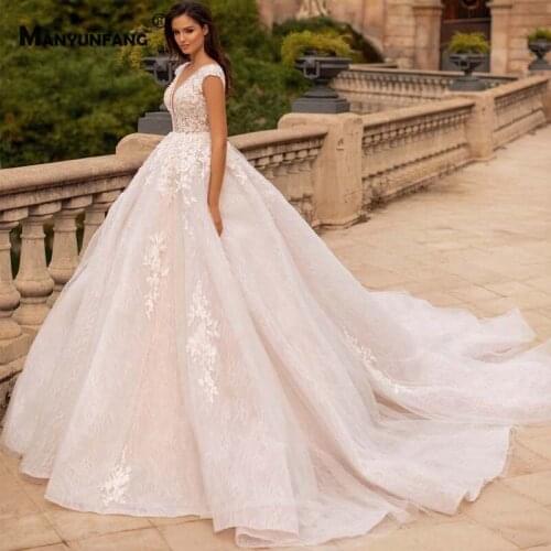 Luxury Deep V-Neck Backless Embroidery Appliques Tulle Wedding Dress High-End Cap Sleeve Cathedral Train Bridal Ball Gown