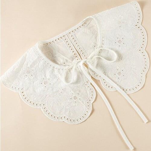 Korean Style Decorative Fake Collar Shawl Wrap Hollow Out Embroidery Sunflower Leaves Lace Necklace Vintage Short Poncho