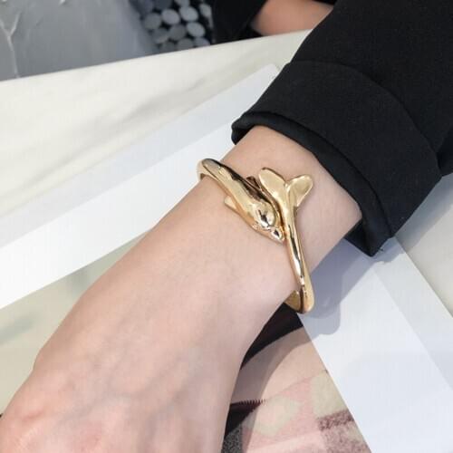 New Fashion Girls Cuff Bracelet Bangle Gold Color Stainless Steel Small Dolphin Charms Bracelets For Women Lovers Jewelry Gifts