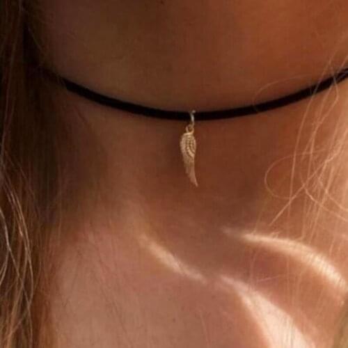 Nx168 Korean version Fashion Vintage Black plush rope Alloy Feather Wings Clavicle Necklace 2021 trend Womens Jewelry Accessori