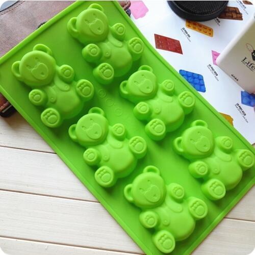 Kitchen Creative Accessories DIY Cupcake Bake 6 hole obediently bear diy soap silicone pudding / bakery biscuit /Cake mold CL136
