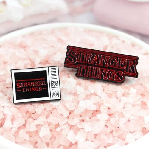 Blood red color surrounded by letters brooch foreign horror movie logo to send friends movie lovers accessories