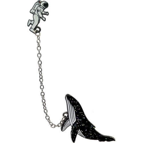 The new cosmic space whales cartoon badge xionghua metal alloy Clothing collar pin The astronaut drip brooch