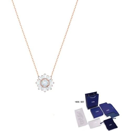 Fashion Elegant SWA New SUNSHINE Pendant Necklace Rose Gold Warmly Caring for Mother Day Women with Roman Patterns Romance Gifts