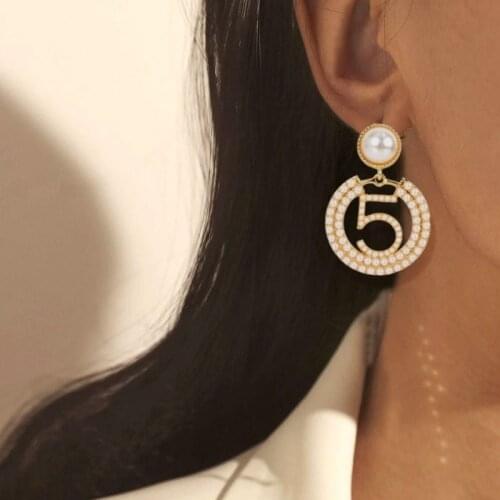 Fashion High Quality Women Pearl Earring Jewelry Simple Pearl Number 5 Big Circle Golden Drop Earrings Female Trend Jewelry Gift