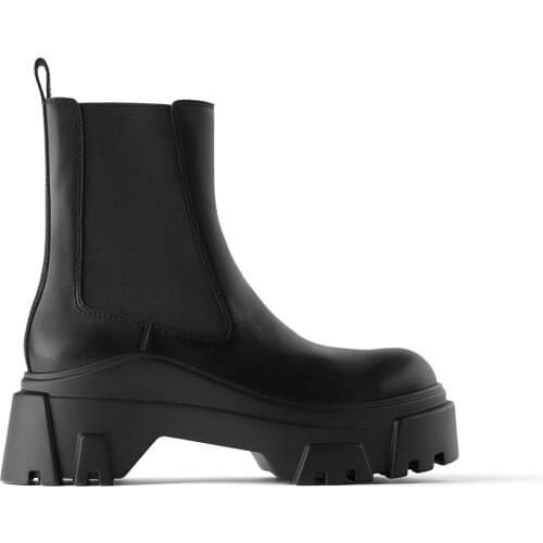 2020 New Chelsea Boots elastic sleeve thick-soled thick-heeled round-headed English highrise fashion Martins ankle boots men