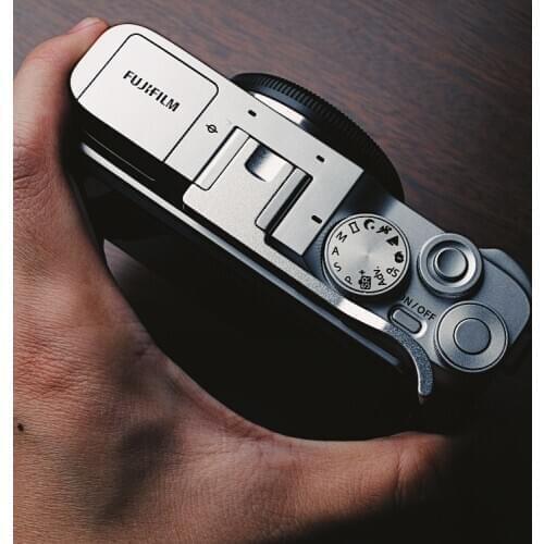 Metal Hot Shoe Cover Thumb-Up Hotshoe Thumb Rest Grip For Fuji Fujifilm XA7 X-A7 Camera Accessories