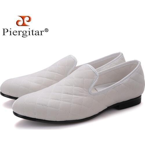 Handcraft men white and blue velvet shoes with stitching plaid pattern British smoking slippers male casual shoes mens loafers