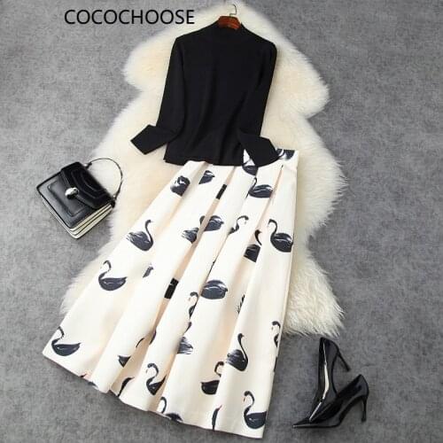 Women bow gown skirt sets new 2021 spring autumn black knitted pullovers and swan print white long skirt two piece outfits