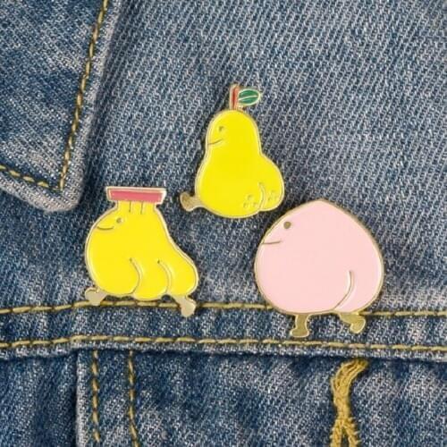 Cartoon Fun Fruit Peach Banana Pear Cute Enamel Brooch Alloy Badge Cowboy Clothes Bag Pin Accessories Woman Jewelry Gift For Kid