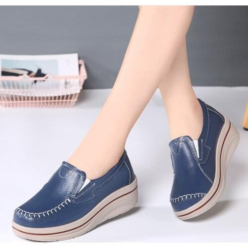 Women Shoes Fashion Real Leather Women Sneakers 2020 Flats Platform Autumn Casual Shoes For Women Comfortable Thick Bottom Shoes