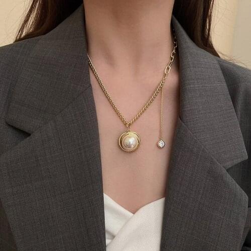 Origin Summer Unique Design Gold Color Circle Pearl Pendant Necklace for Women Asymmetric Party Necklace Jewelry Accessories
